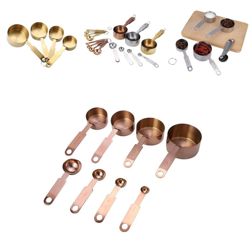 Elegantes 4-teiliges Messbecher- und Löffelset aus Edelstahl für modernes Küchenbacken