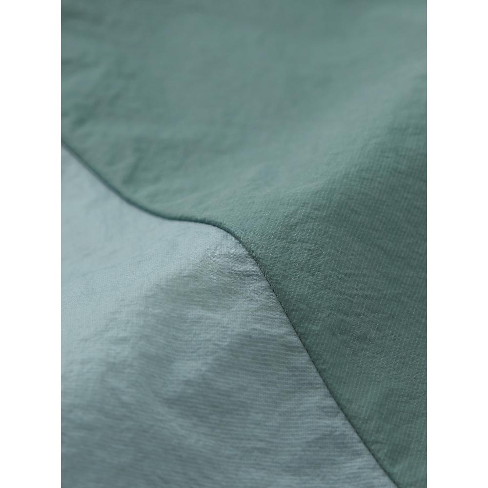 GU by Uniqlo Pocketable Light Nylon Hoodie+e