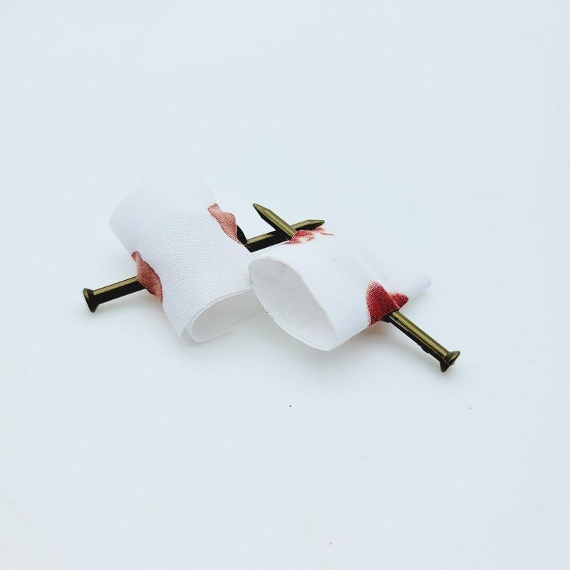 Penetrate Fingers Nails Funny Prank Stress Relief Toys Novel Scary Trick Toys Look Real Easy-to-learn Street Magic Props