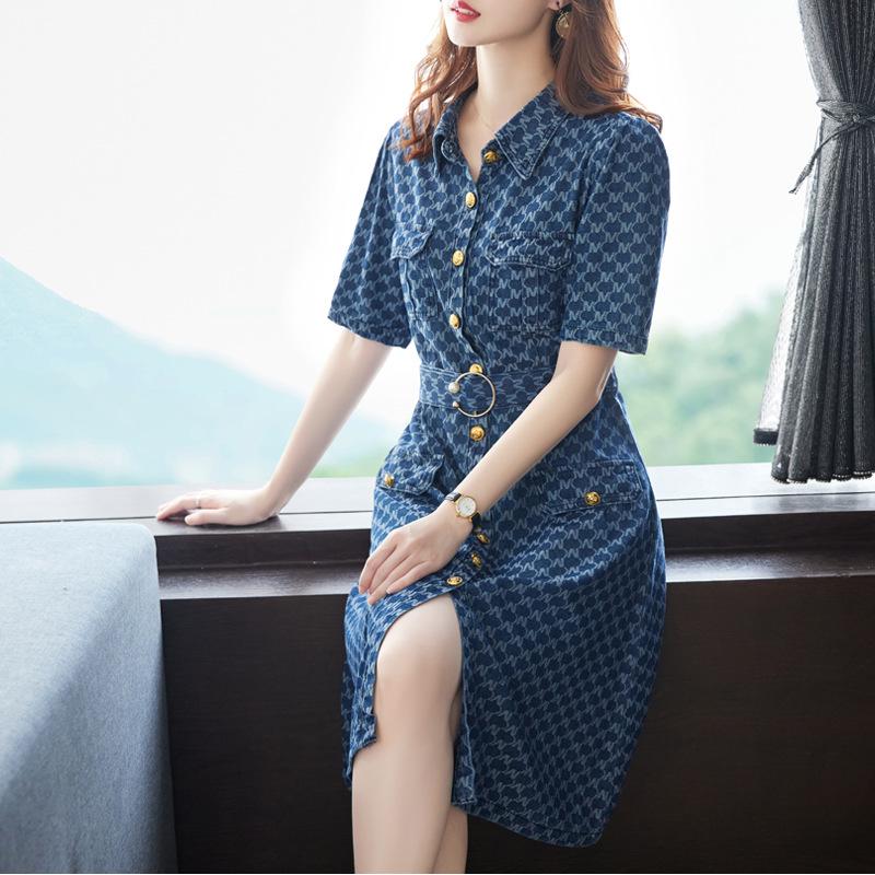 Zeštíhlující džínové šaty plus size - Léto 2024 Dámská móda na jednořadé zapínání