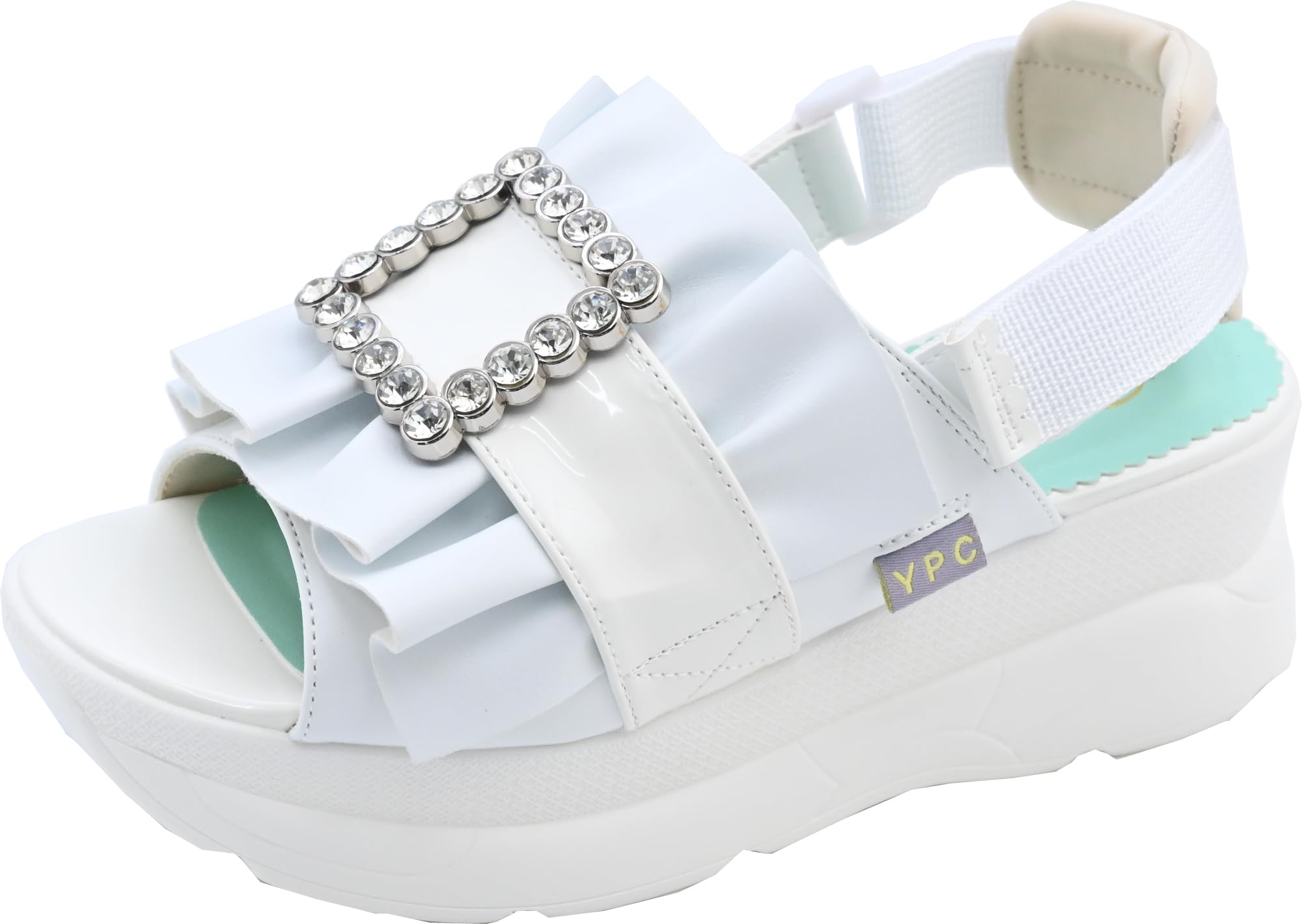 Босоножки на платформе с ремешком