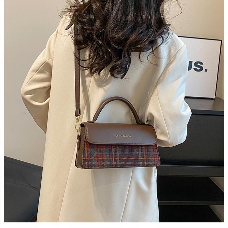 Классическая однотонная сумка на плечо высокого класса для женщин — фото 7