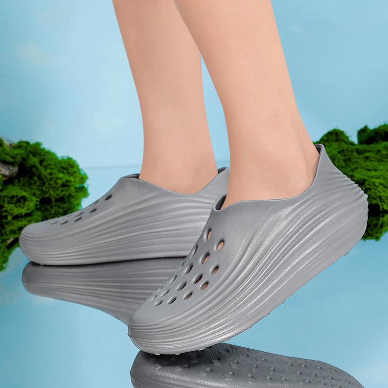 Sandali Estivi Leggeri alla Moda da Uomo Scarpe da Spiaggia Uomo in EVA Traspiranti Morbidi Scarpe da Acqua Uomo Comode Sneakers Casual da Passeggio