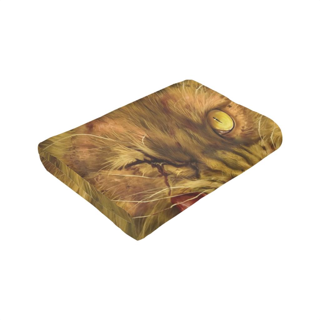 Super Soft Warriored Cats Throw Blanket Premium Fleece Flannel Lightweight Bed Blanket Cozy Fluffy Blankets All Season Use