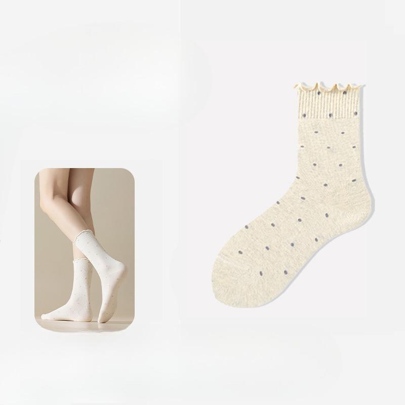 Female Spring and Autumn Wave Point Wooden Ear Edge Comfortable Month Son in The Tube Pile Socks