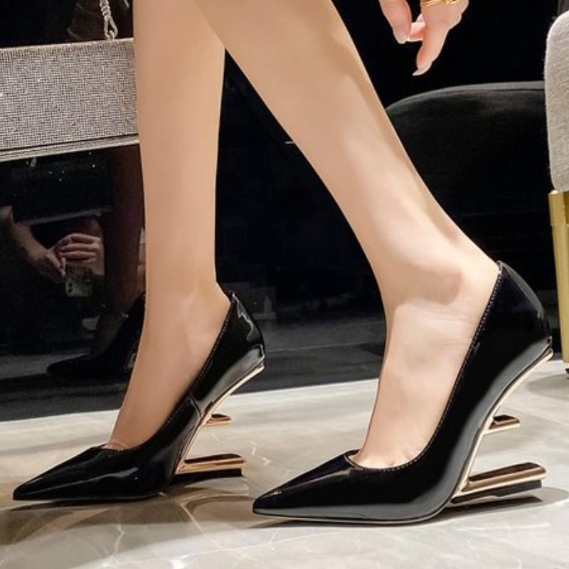 Fashion 2025 New Pumps for Women High Heel Shoes Female Fashion Patent Leather Sexy Pointed Toe Thin Heel Wedding Shoes Plus Size