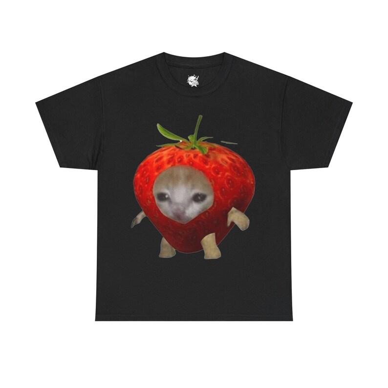 Meme Cat Strawberry Graphic Unisex T-Shirt XXXL