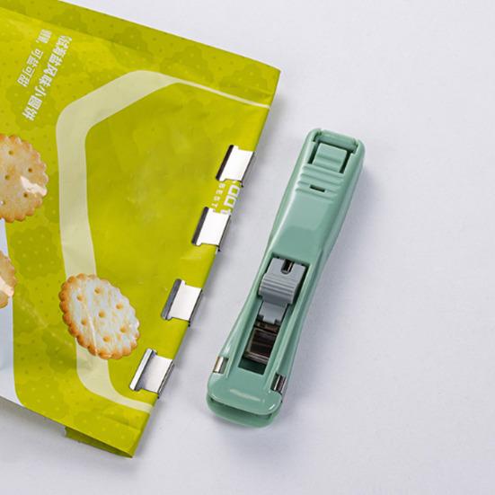 Portable Stapler Dispenser Eco-Friendly Reusable Metal Clips for Document Protection Lightweight Handheld Paper Clip Dispenser for Home School