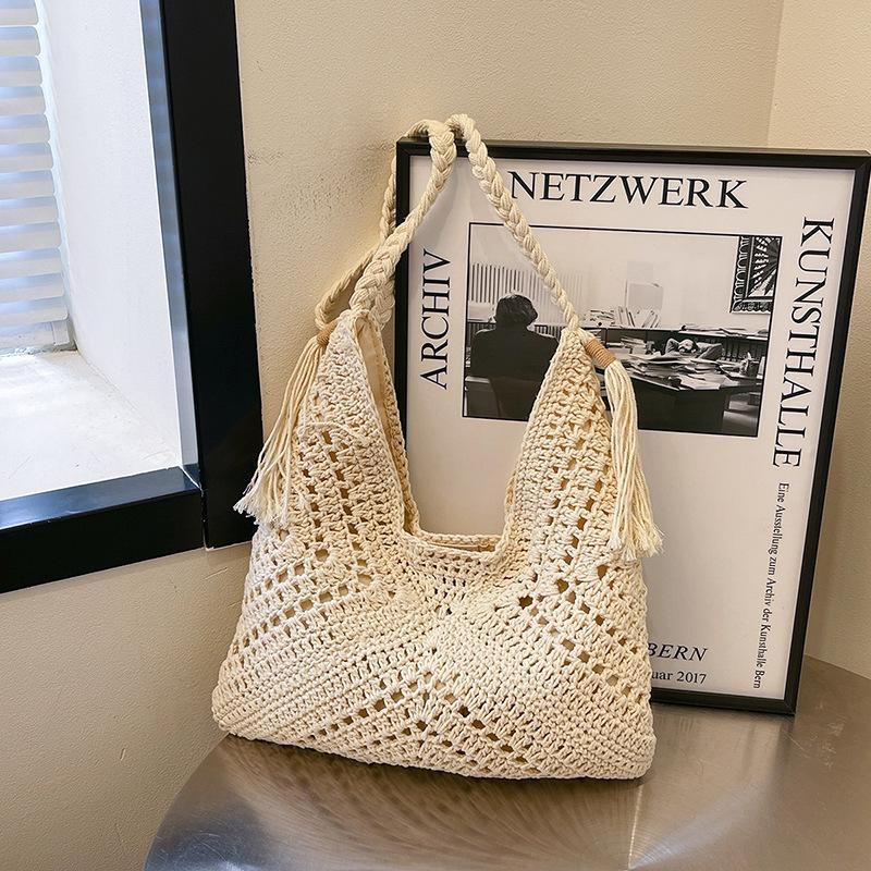 Large Capacity Woven Bag Women's Summer New Versatile Shoulder Messenger Bag Premium Seaside Beach Bag