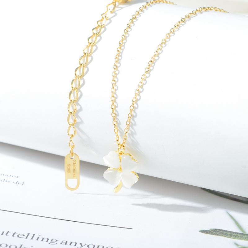 Necklaces for Women Korean Fashion Sexy Female Clavicle Chain Jewelry Simple Four-leaf Clover Cat's Eye Stone Collarbone Chain