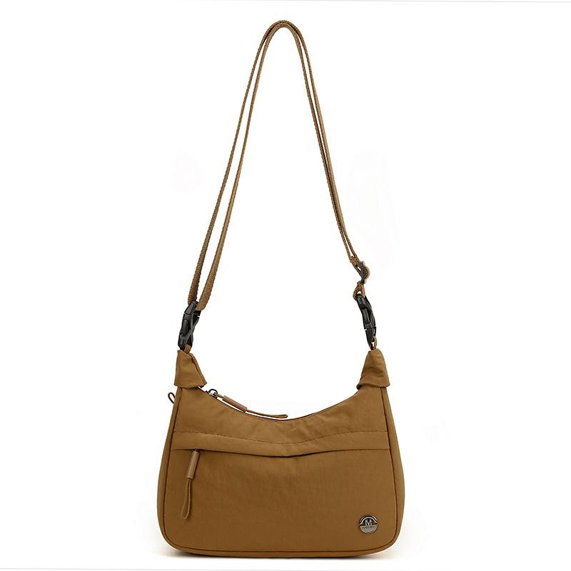 Trend of Light and Simple Messenger Bag Multifunctional Joker Nylon Portable Jiaozi Bag Fashion Commuter Niche Shoulder Bag.