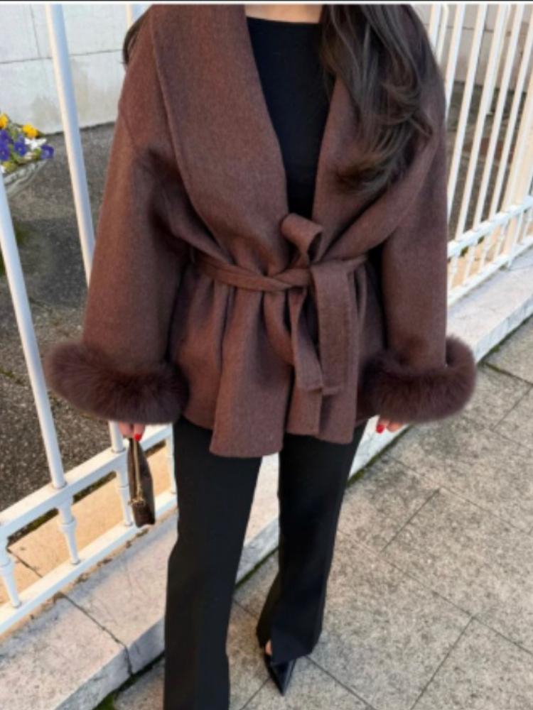 

Женский короткий тренч с глубоким V-образным вырезом, поясом для завязывания и серыми пушистыми помпонами на манжетах, элегантный повседневный стиль XL