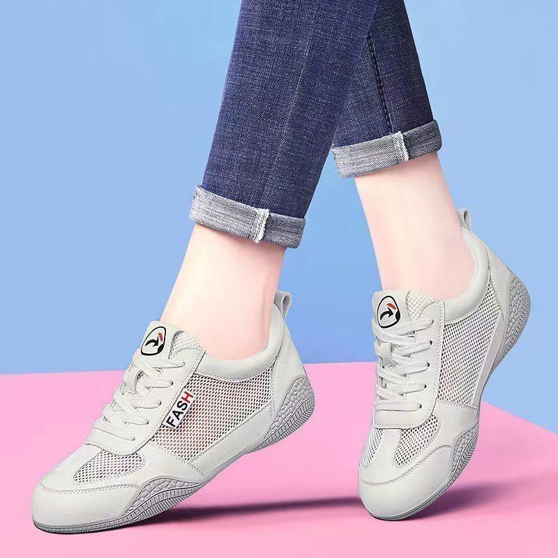 

Модные белые туфли Тонкие сетчатые туфли Дышащие мягкие плоские повседневные спортивные туфли Кроссовки для сноуборда 40