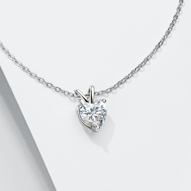 Fashion Real Moissanite Heart Pendant Necklace 1ct D Color Heart Diamond Pure S925 Sterling Silver for Women Wedding Fine Jewelry