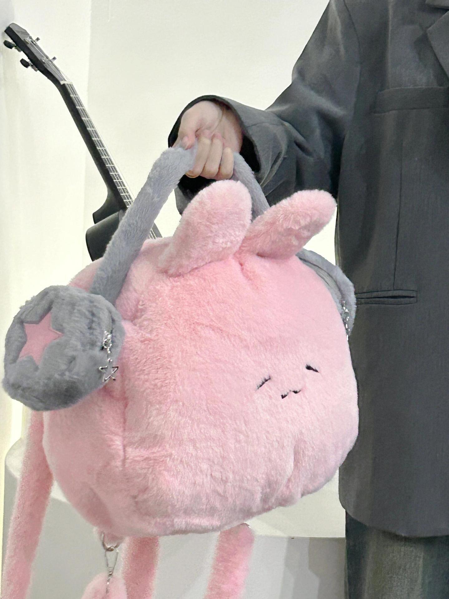 

Autumn and Winter Cute Headphones Rabbit Plush Backpack 2025 New Niche Student Commuting School Bag Versatile Backpack розовый