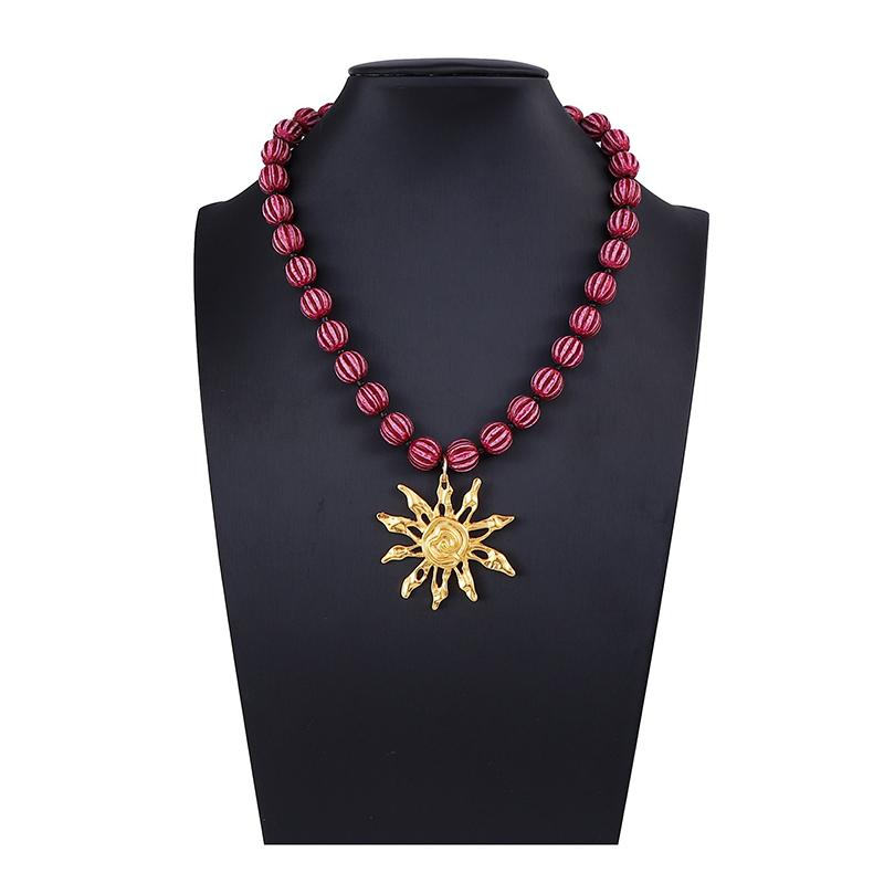 New Vintage Metal Sun Flower Pendant Necklaces Handmaed Beaded Choker Necklace For Women Holiday Party Jewelry Gifts
