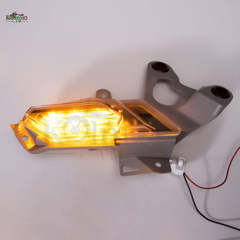 Yamaha XMAX300 2023-2024 Front Turn Signal & Position Light