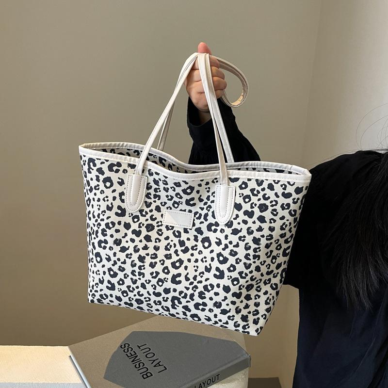 Foreign Leopard Print Shoulder Bag Female Summer College Students Class Commuter Bag Large Capacity Tote Bag