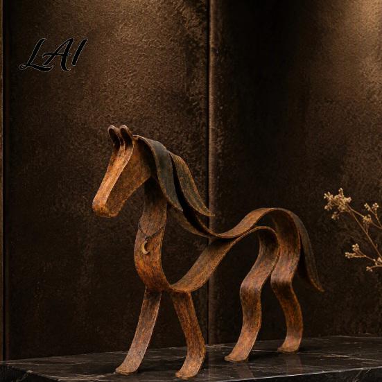 Creative Housewarming Gift Vintage Metal Horse Figurine Handcrafted Rustic Sculpture Art Statue Exquisite Birthday Present Modern Desktop