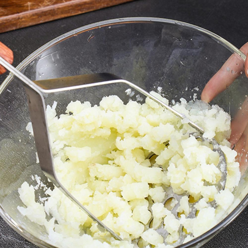 Garlic Fruit Manual Wooden Handle Heavy Duty Pusher Potato Masher Cooking Tool Press Crusher