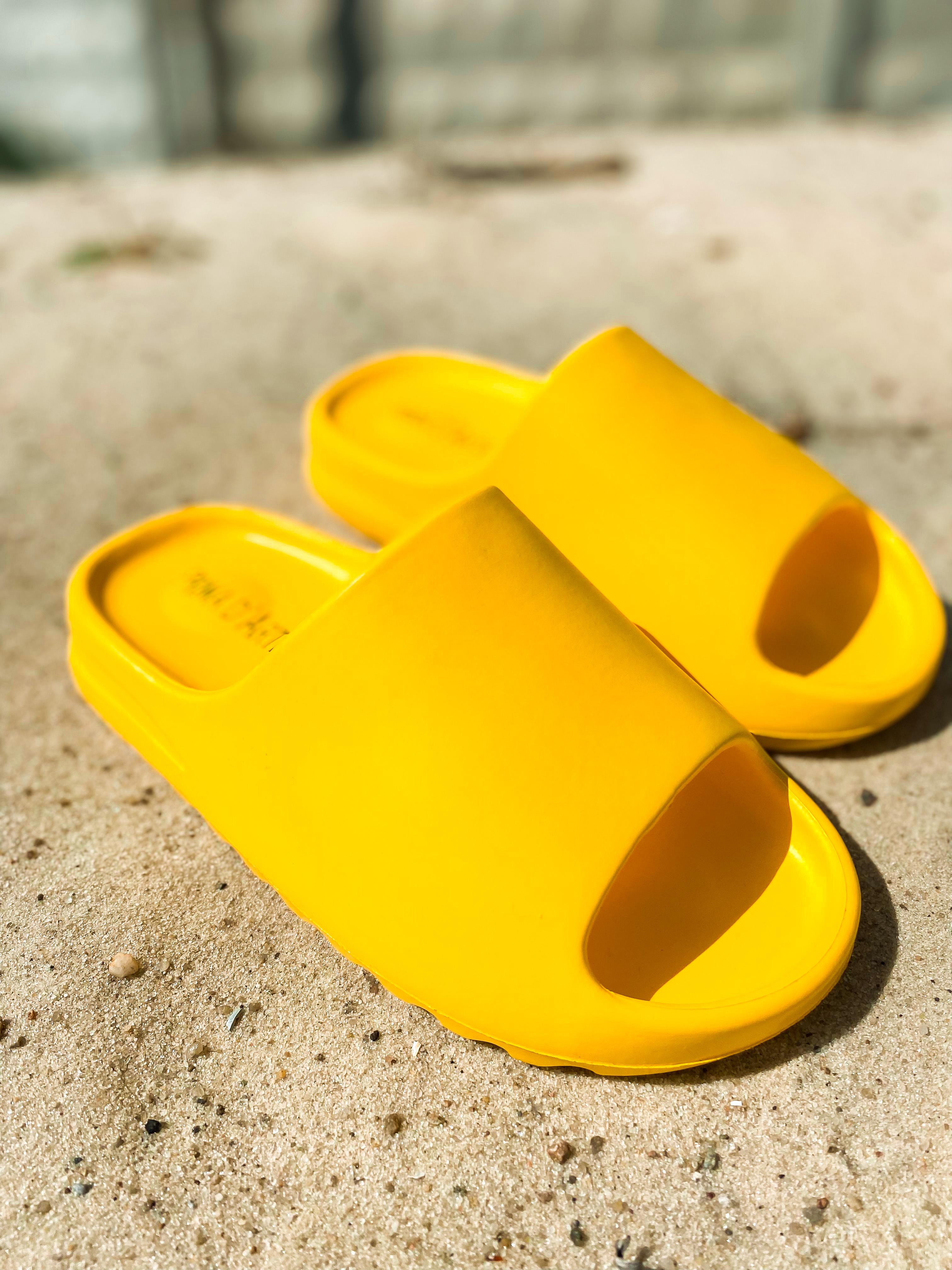 

Шльопанці жіночі Prima d Arte SD01 36 Жовті 37 жовтий