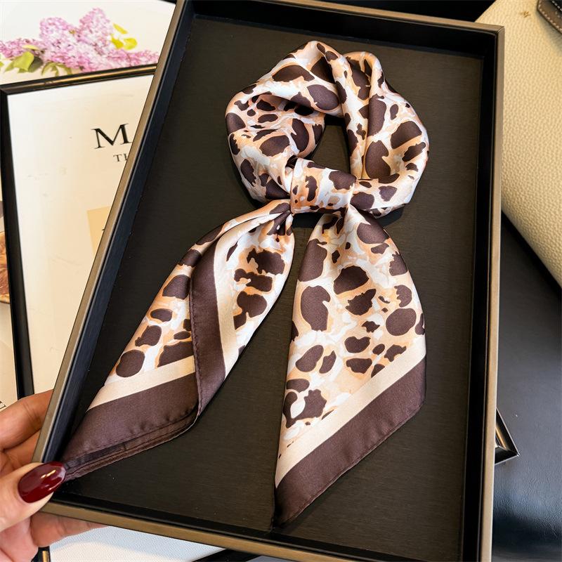 Geometric leopard print simulation silk printing women's silk scarf square scarf high-end shawl sunscreen neck scarf headscarf scarf