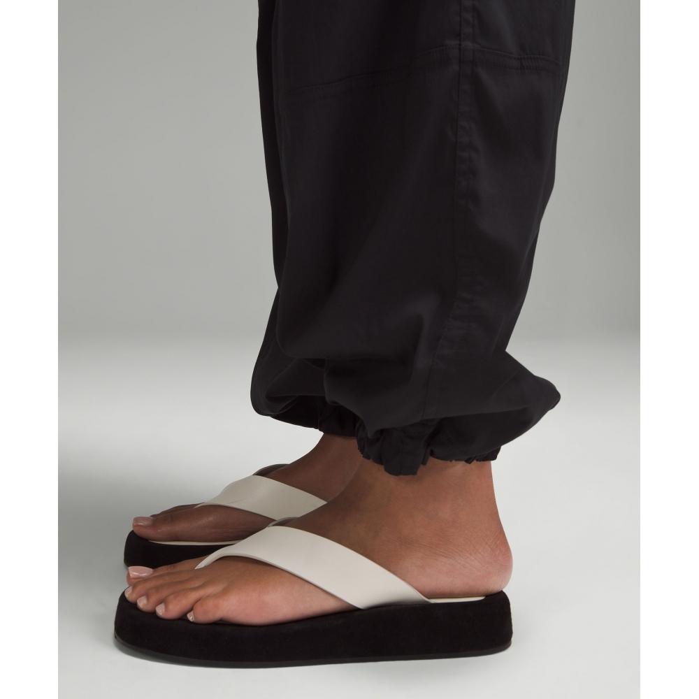 Lululemon Leichte, verstellbare Cargo-Hose mit mittlerer Leibhöhe, Schwarz