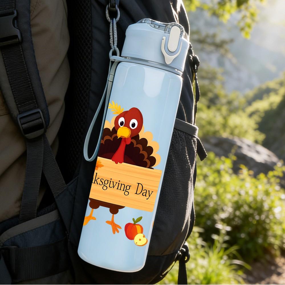 1PC Thanksgiving Turkey Harvest Pattern 750ml Color Plastic Sports Water Bottle Leakproof Flip Straw Lid Suitable for Sports Office Home Use