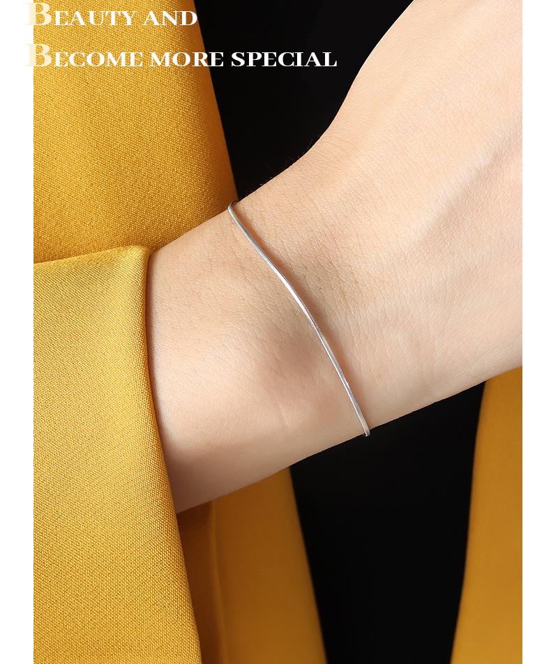 Minimalist Women's 18K Gold-Plated Titanium Snake Chain Bracelet