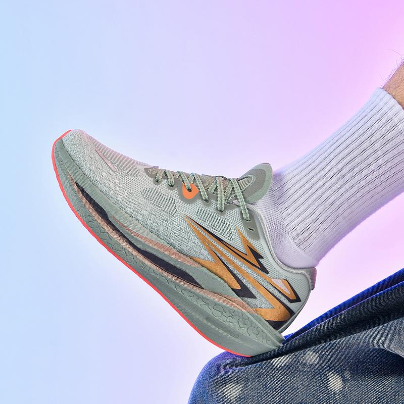 New Breathable Running Shoes for Male Students and Teenagers for Female Lightweight  Breathable Versatile Rebound Running Shoes