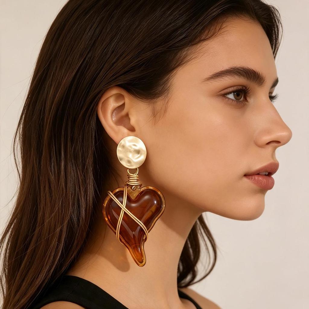 Elegant Gold Wire-Wrapped Brown Heart Stud Earrings - Versatile European & American Style