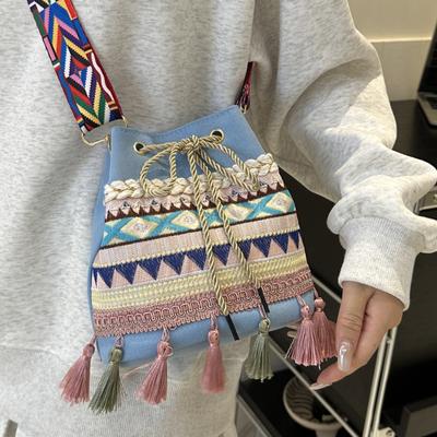 Beuteltasche im ethnischen Stil für Damen, handgefertigt, mit Fransen, gewebte Tasche, modische Retro-Umhängetasche, Messenger Bag für Damen