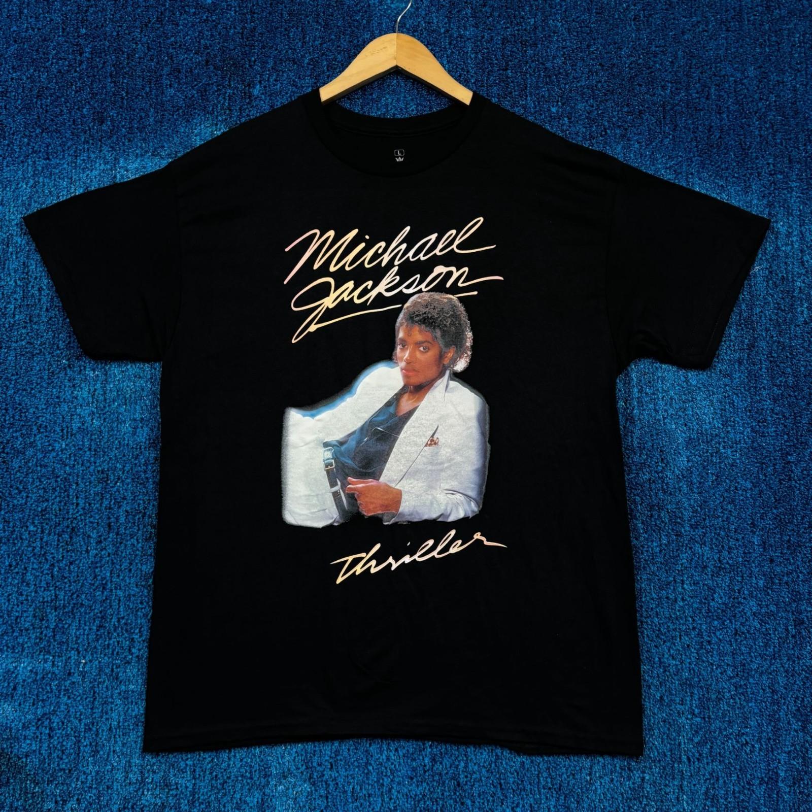 Michael Jackson “Thriller” Graphic T-Shirt Size Large Unisex T-Shirt S