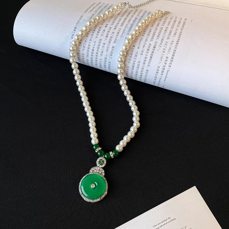 Green Chalcedony Pearl Necklace Pendant Chinese Style Light Luxury Temperament Sweater Chain Holiday Gift All-match Necklace