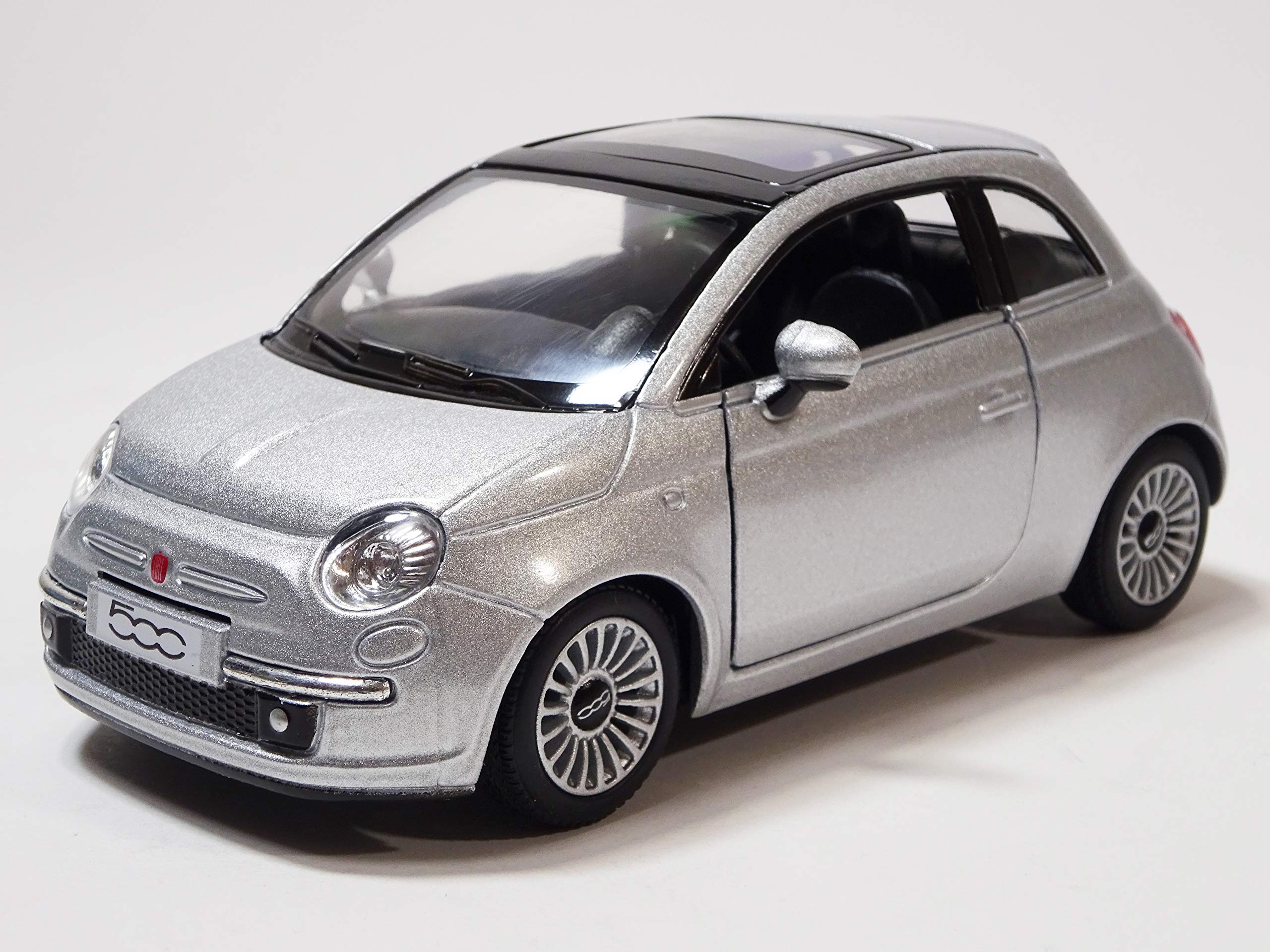 Kinsmart Fiat 500 Silver Diecast Model Car KT5345 1/28