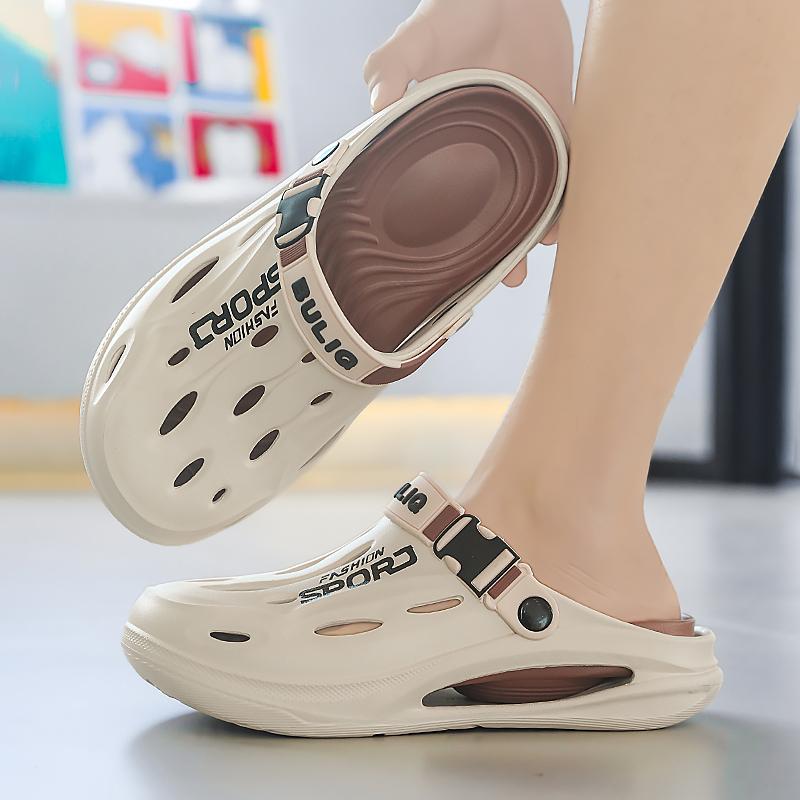 Men's Clogs Summer Wear Resistant Non Slip Sports Beach Shoes Soft Soled Comfortable Men's Shoes Driving