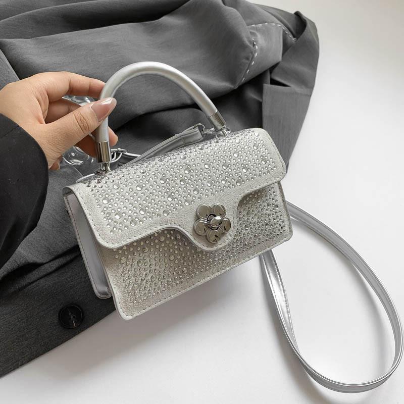 Trendy Retro Summer Casual Small Crossbody Bag For Women With Elegant Design