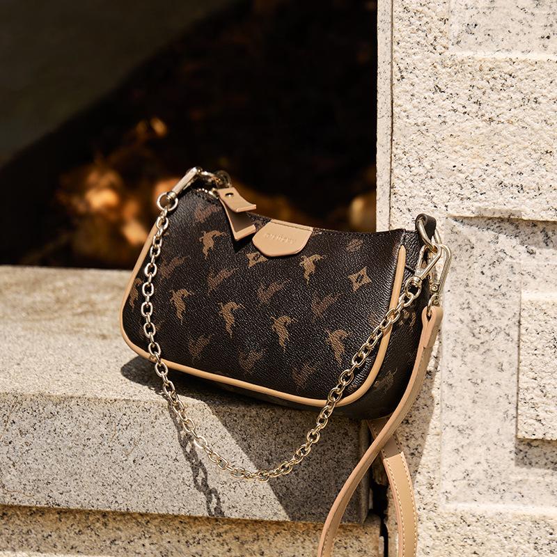 

Vintage 2025 New Versatile High-End Chain Bag Niche Fashion Design Handbag Commuter Shoulder Bag Upper Width20CM*Lower Wid