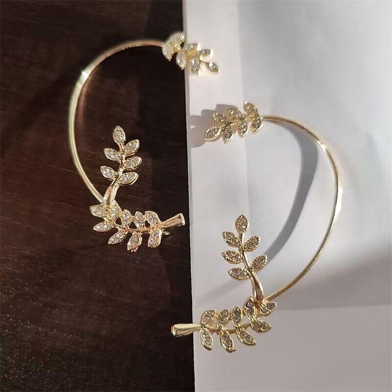 Luxury Star Butterfly Clip Earrings Female Crystal Tassel Ear Clip Earring Sparkling Zircon Ear Cuff Fashion Jewelry accessories