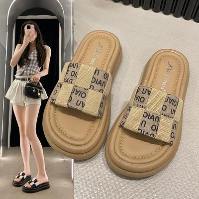 Thick-soled Slippers for Women's Summer Outer Wear, Fashionable Flip-flops, Heightened Retro Versatile Sandals for Women
