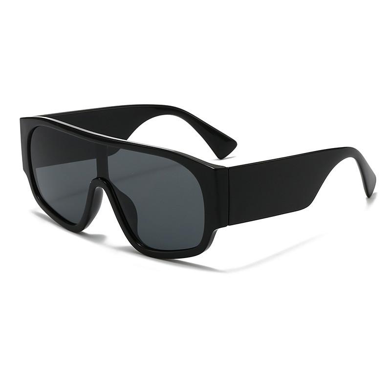 Classic Square Uv400 Sunglasses For Men And Women With Pc Frame And Polarized Look