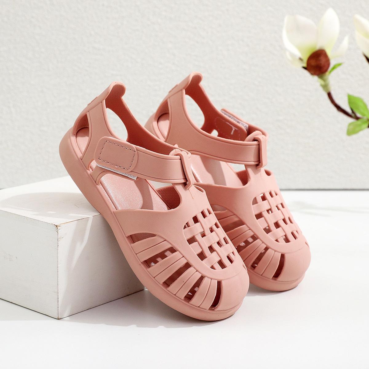 

Spring/Summer Kids Closed-Toe Soft Sole Sandals: Magic Tape, Non-Slip, Waterproof Beach Shoes for Boys & Girls 25