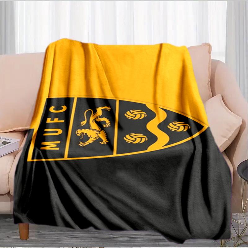 Football Crest Printed Throws Blanket Soft Flannel Blankets for Couch Bed Gifts for Men Women Picnic blanket Christmas gifts
