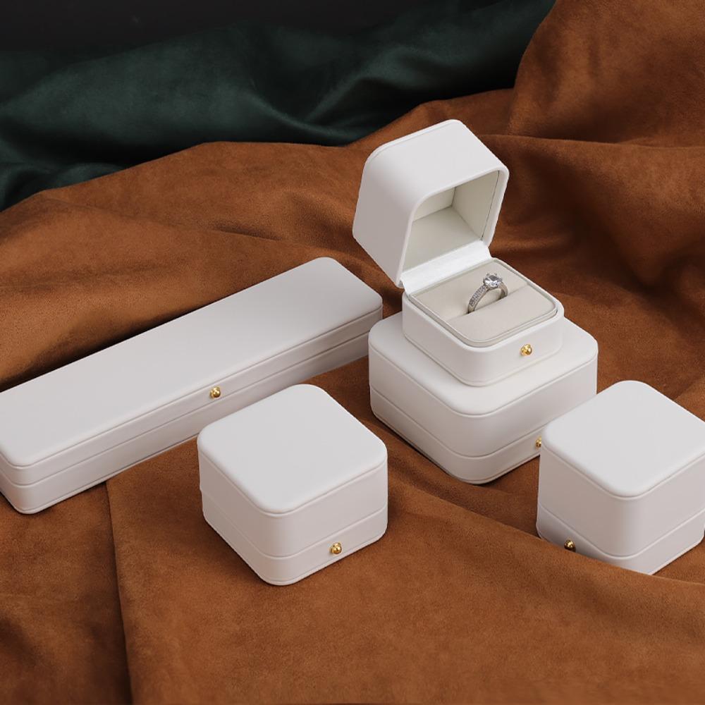 White Jewelry Packaging Box Flannel Lining Necklace Collection Box  Valentine's Day