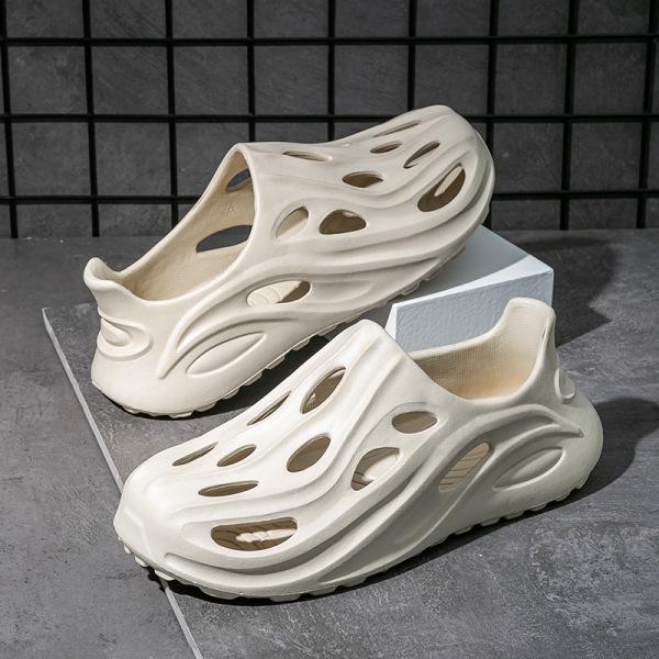 Unisex Lightweight Closed-Toe Slip-Resistant Summer Beach Sandals