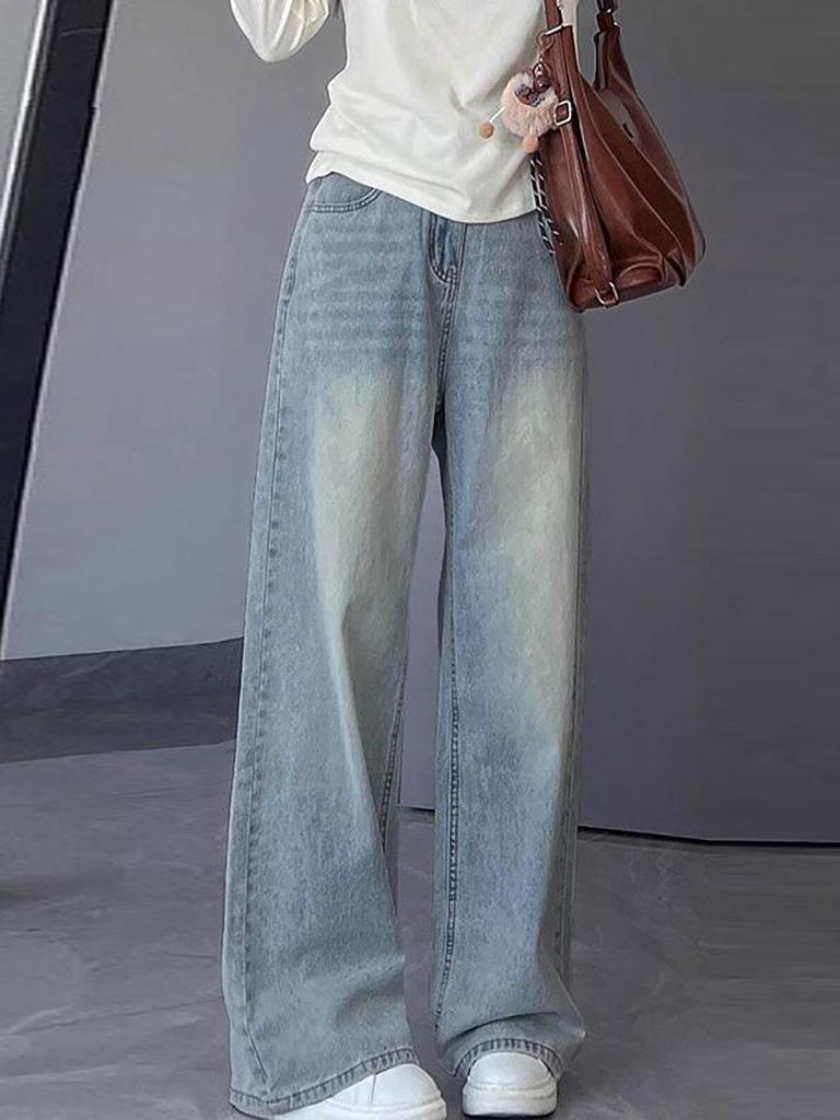 Light Color High Waist Wide Leg Jeans for Women - Plus Size Loose Fit, Slimming Straight Leg for Pear-Shaped Bodies, Autumn Collection.