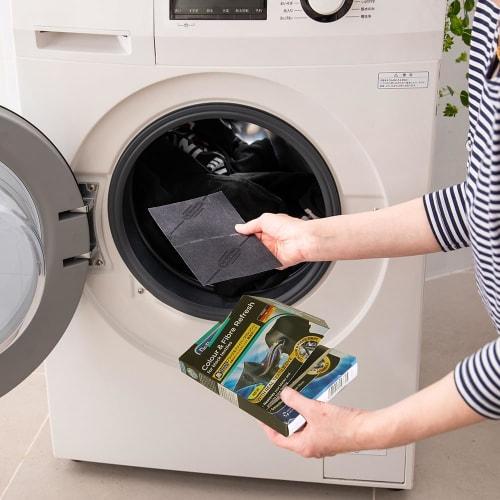 Dr. Beckmann Black & Fiber Refresh Black Restoration Sheets (10 Sheets X 1 Box) - Restores Black T-shirt Color, Removes Lint, and Is a Laundry Deterge