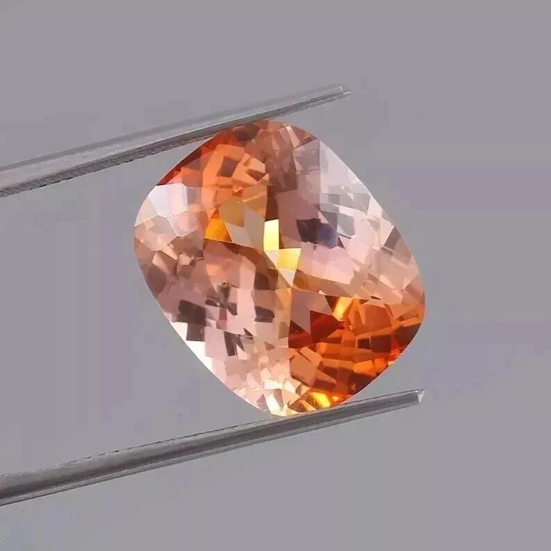 Natürlicher Padparadscha Saphir Ceylon 11-13 Karat Kissenschliff 13x10 mm Edelstein