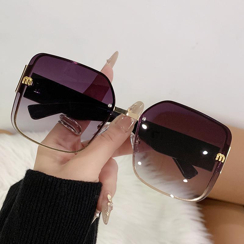 Fashionable High-end Sunglasses Trendy Large Frame UV Anti-light Glasses For Women 90316