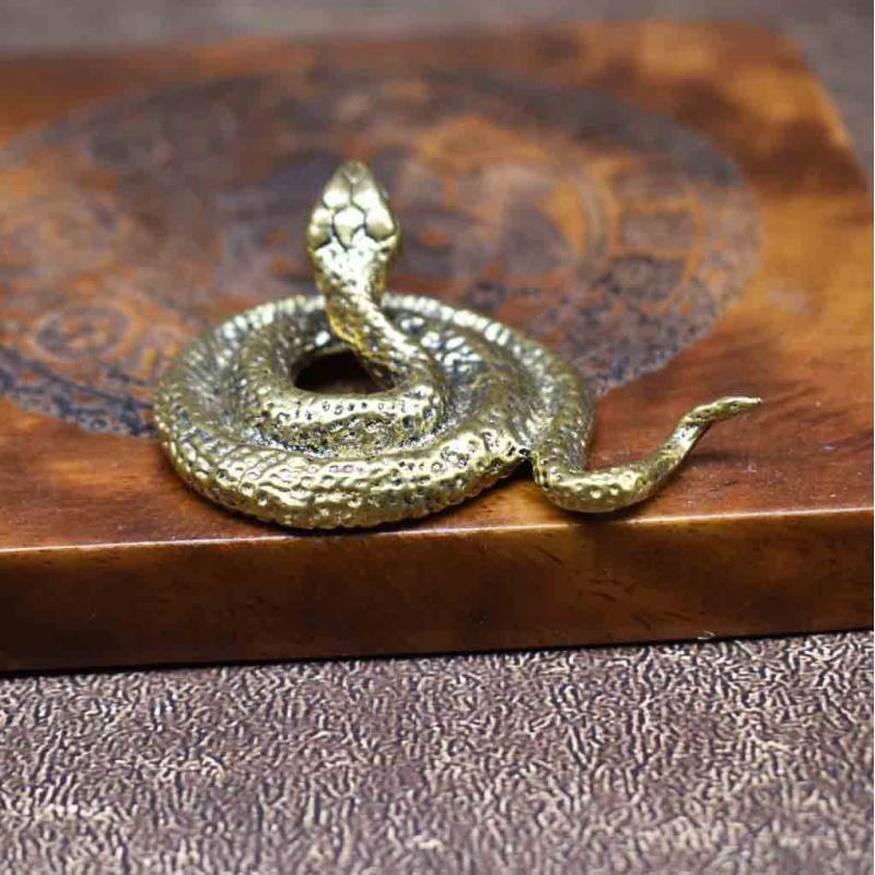 Cobra Coiled Snake Brass Solid Ornament Antique Style Tea Pet Desktop Car Decoration Copper Craft
